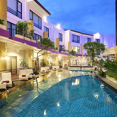 Kuta Central Park Hotel Exterior foto