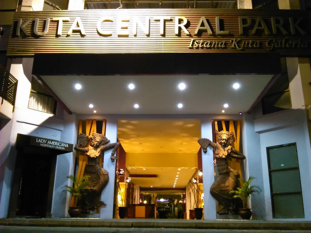 Kuta Central Park Hotel Exterior foto